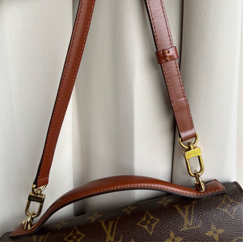 「🍖中秋檔期下殺🍖」（實品超美）LV M51185 海盜包 郵差包 肩背包 手提包 原廠背帶、原廠鑰匙🔑一隻-6