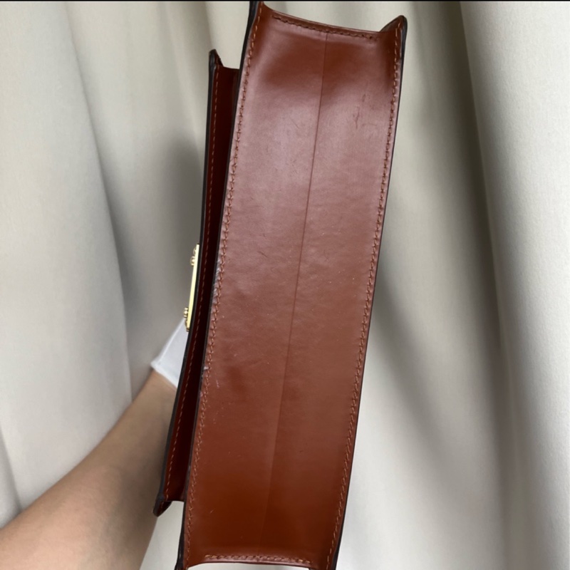 「🍖中秋檔期下殺🍖」（實品超美）LV M51185 海盜包 郵差包 肩背包 手提包 原廠背帶、原廠鑰匙🔑一隻-12