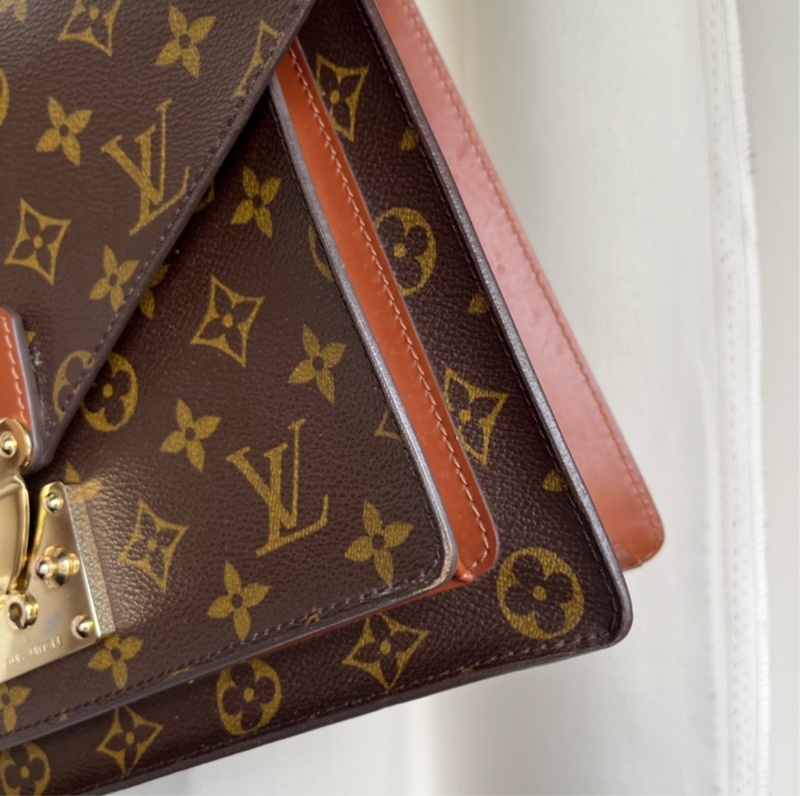 「🍖中秋檔期下殺🍖」（實品超美）LV M51185 海盜包 郵差包 肩背包 手提包 原廠背帶、原廠鑰匙🔑一隻-20