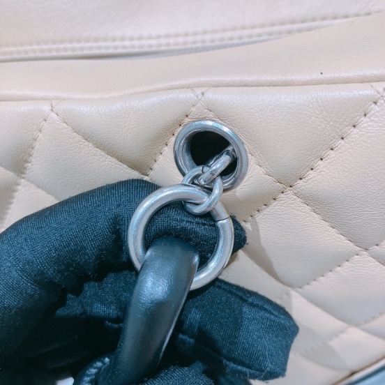 CHANEL 香奈兒復古保齡球手拿包包CAMBON BOWLING BAG-19