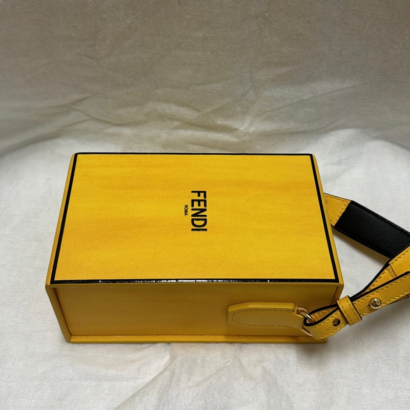 FENDI BOX 盒子包/走秀款/肩背斜跨皆可-5