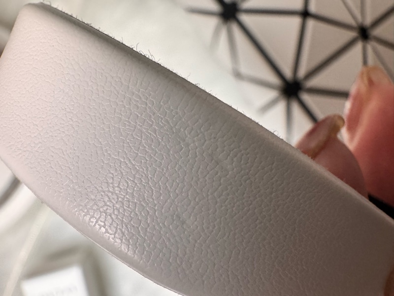 ISSEY MIYAKE 三宅一生BAOBAO LUCENT MATTE 霧面灰白方格透光斜背-18