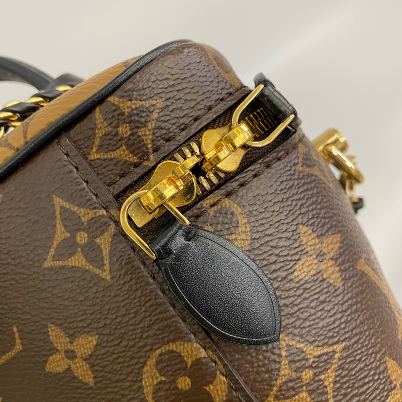 LV Vanity PM雙色老花皮穿鍊手提斜背化妝包晶片款 約88新-10