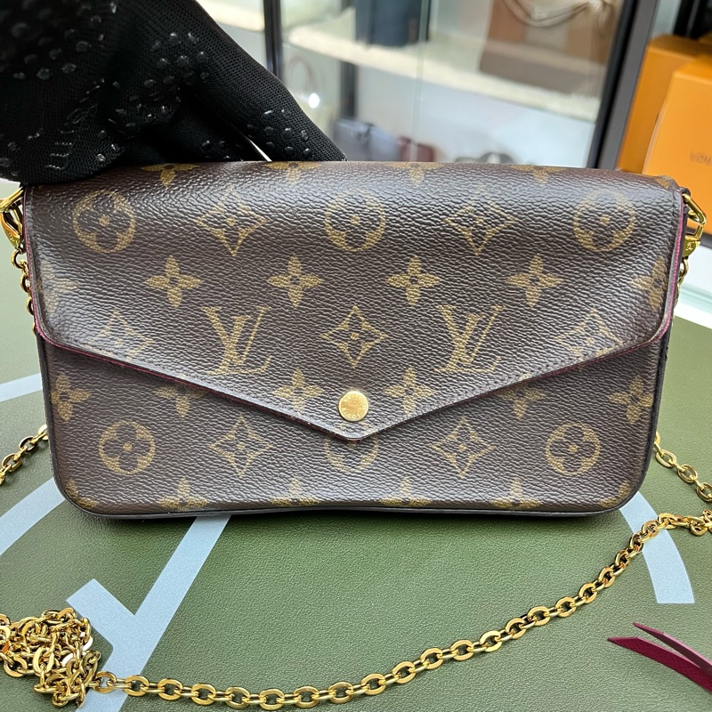 Louis Vuitton 老花 玫紅 鏈條三合一 WOC 信封包💕-5