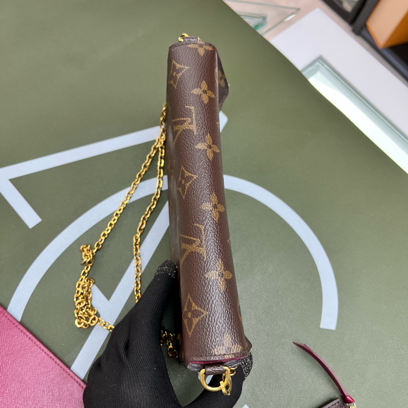 Louis Vuitton 老花 玫紅 鏈條三合一 WOC 信封包💕-9