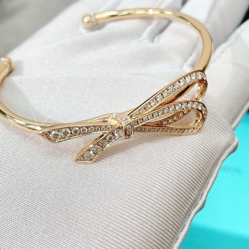 Tiffany 蒂芙尼滿鑽大蝴蝶結Bow 玫瑰金手鐲 m碼,尺寸適合手腕16厘米佩戴-2