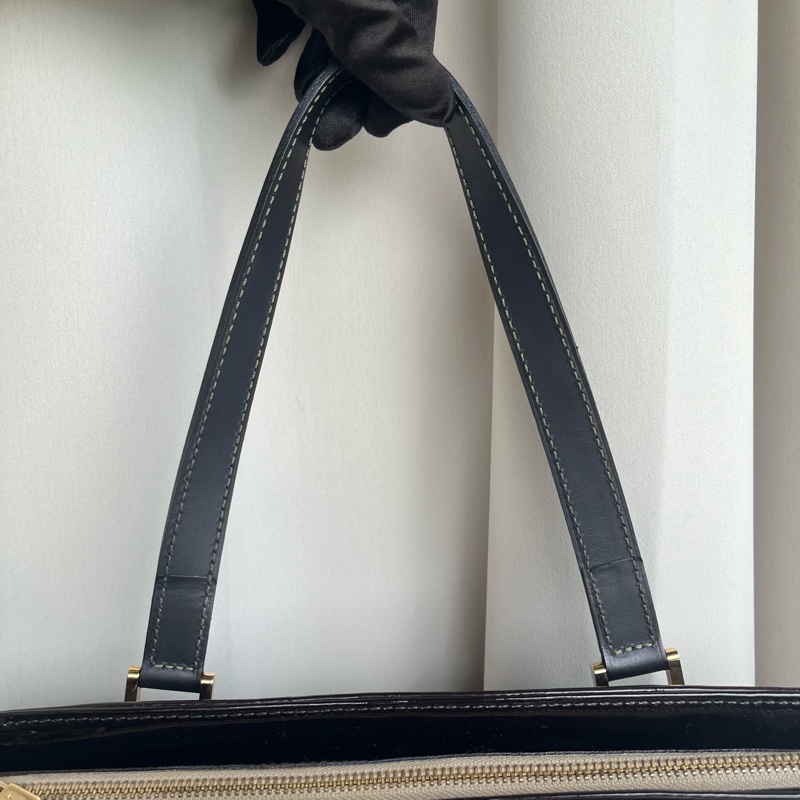 「🍖中秋檔期下殺🍖」(原廠防塵袋 米色內裏)LV Vernis 薇薇安 肩背包 手提包👜-10