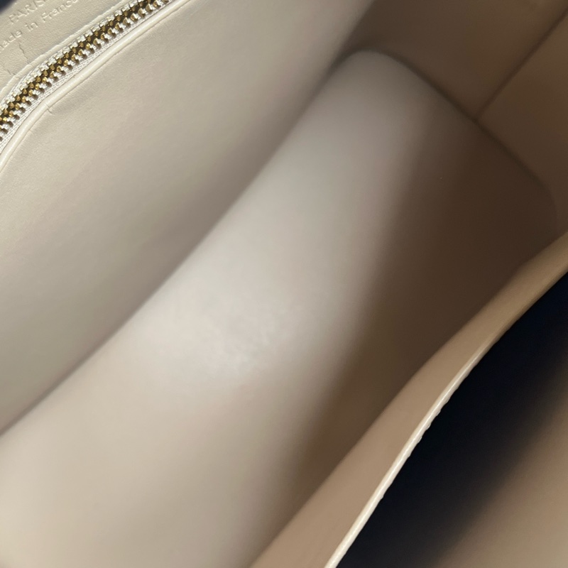 「🍖中秋檔期下殺🍖」(原廠防塵袋 米色內裏)LV Vernis 薇薇安 肩背包 手提包👜-15