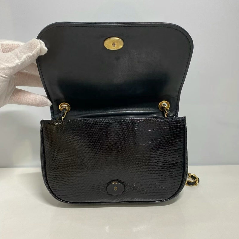 Chanel 蜥蜴皮相機包-6