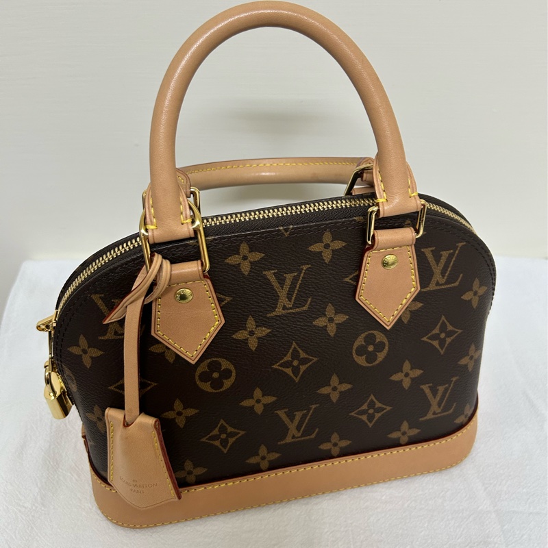 LV Alma bb 有斜背帶 9.5成新(晶片款)-9