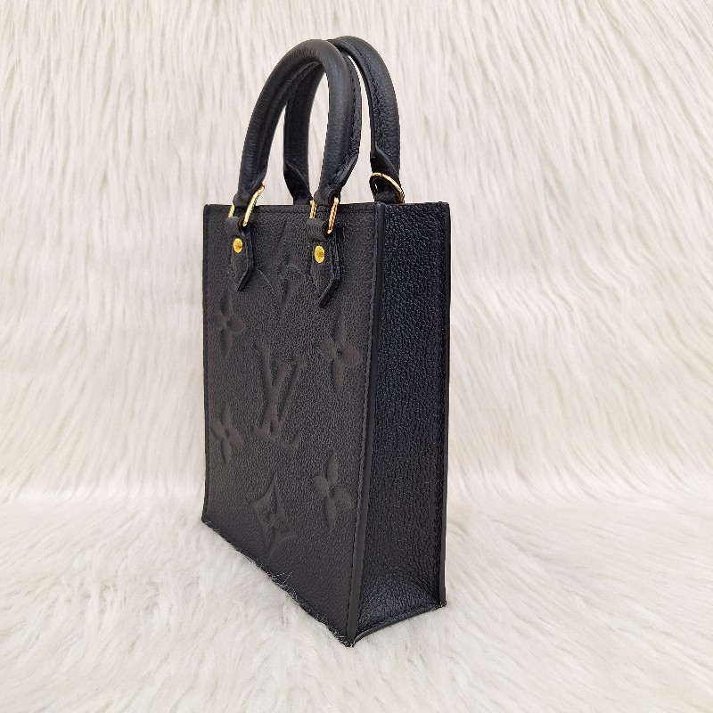 LV M81417晶片款 黑荔枝皮 金釦 MINI PETIT SAC PLAT 琴譜包-3