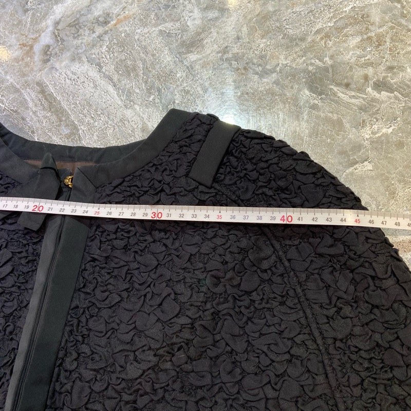 【美收精品】LV 黑色短版晚宴小披肩 88-945-9
