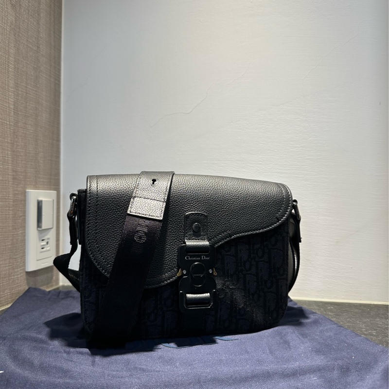 Dior Saddle小型翻蓋郵差包-3