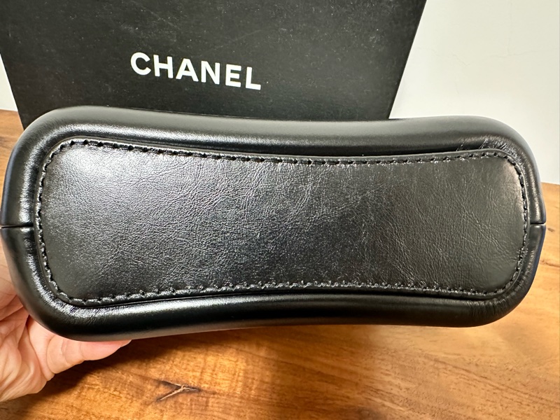 Chanel 香奈兒小號流浪包 黑白配色-3