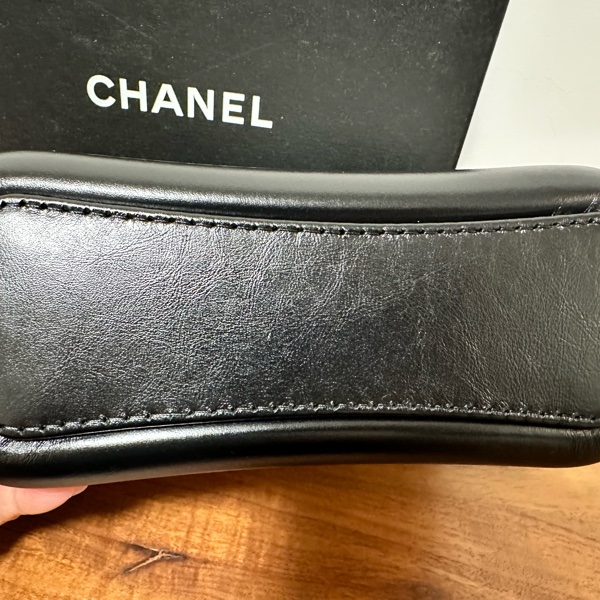 Chanel 香奈兒小號流浪包 黑白配色-9