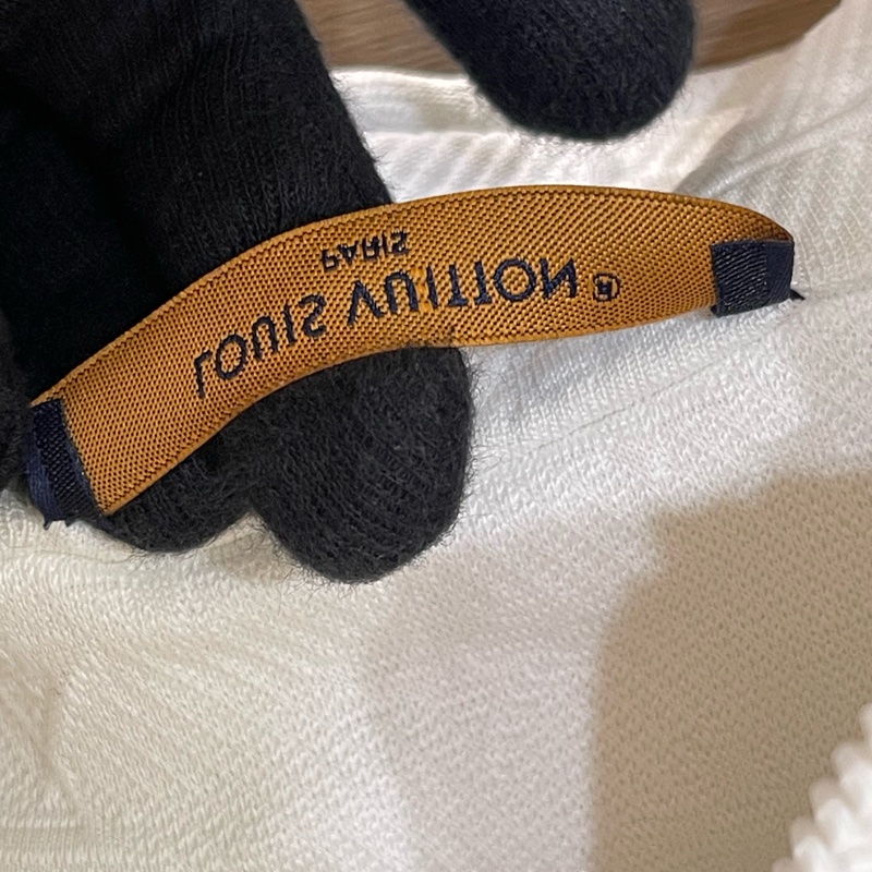 五折出清❗️Lv白色滿版Logo運動外套❗️精品外套百搭好看🤩-10