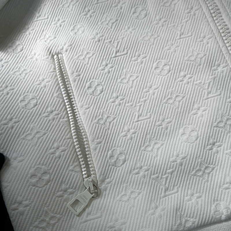 五折出清❗️Lv白色滿版Logo運動外套❗️精品外套百搭好看🤩-17