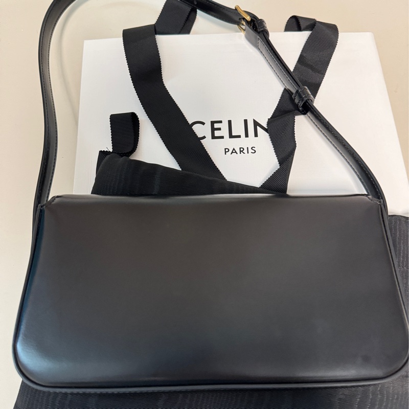 Celine Triomphe 凱旋門 腋下包(有購證)-6