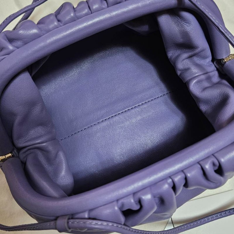 Bottega Veneta The Pouch (small) BV 雲朵包 (小) 薰衣草紫-3