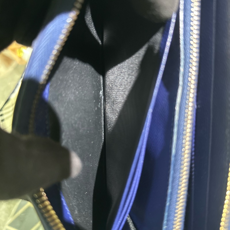 YSL 藍色荔枝牛皮長夾-41