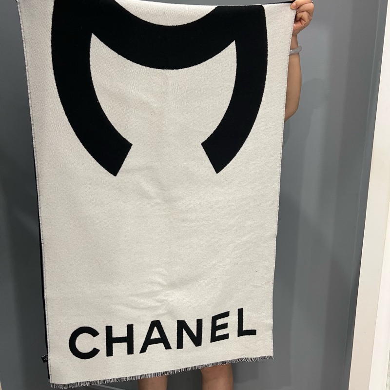 Chanel 香奈兒 爆款 熊貓拼色 圍巾 披肩-3