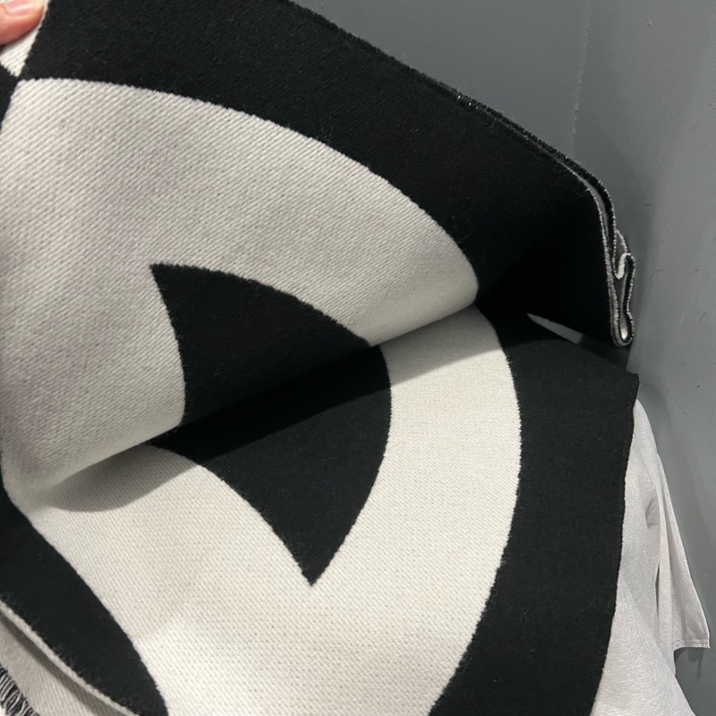 Chanel 香奈兒 爆款 熊貓拼色 圍巾 披肩-9