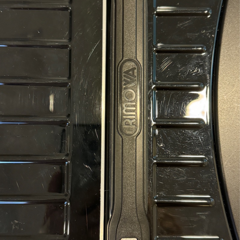 Rimowa 27寸行李箱-8