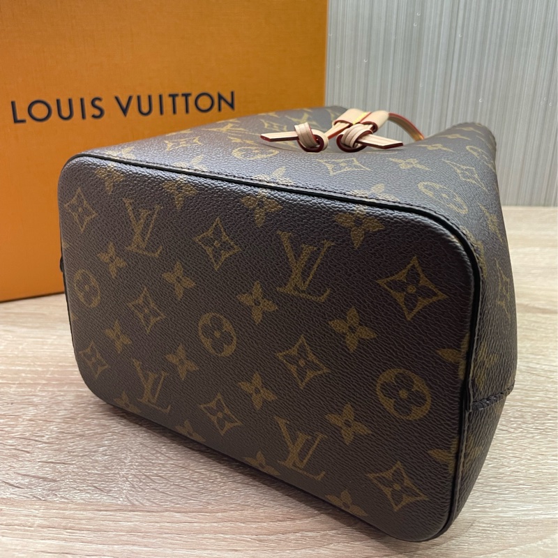 LV Néonoé BB M46581 經典老花小水桶-4