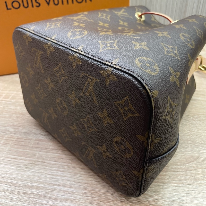 LV Néonoé BB M46581 經典老花小水桶-7
