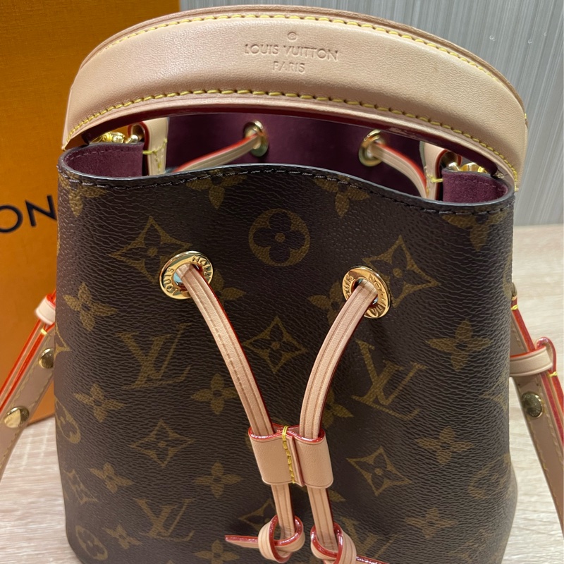 LV Néonoé BB M46581 經典老花小水桶-15