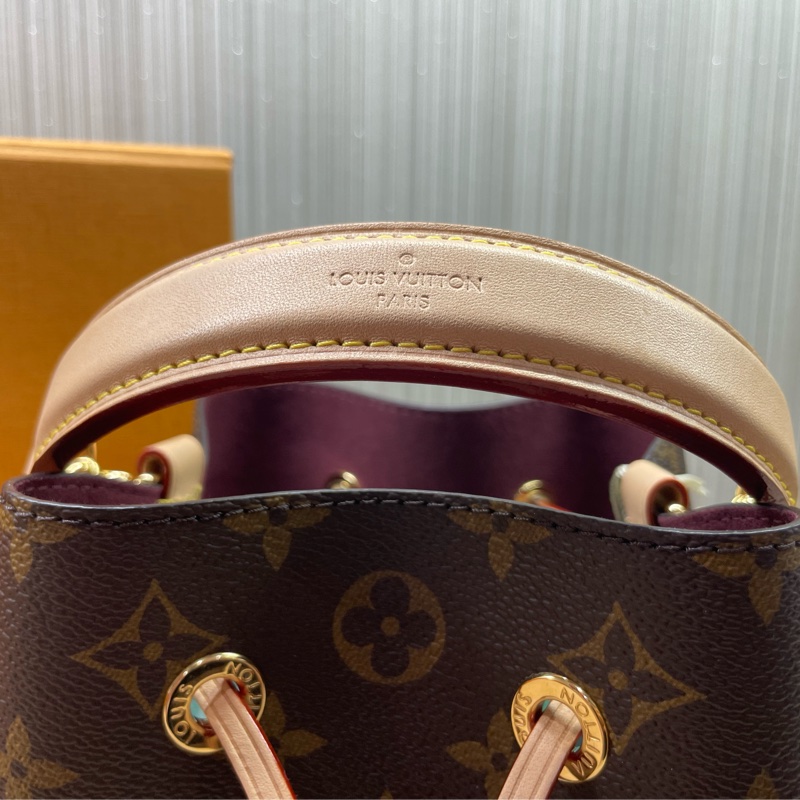 LV Néonoé BB M46581 經典老花小水桶-16