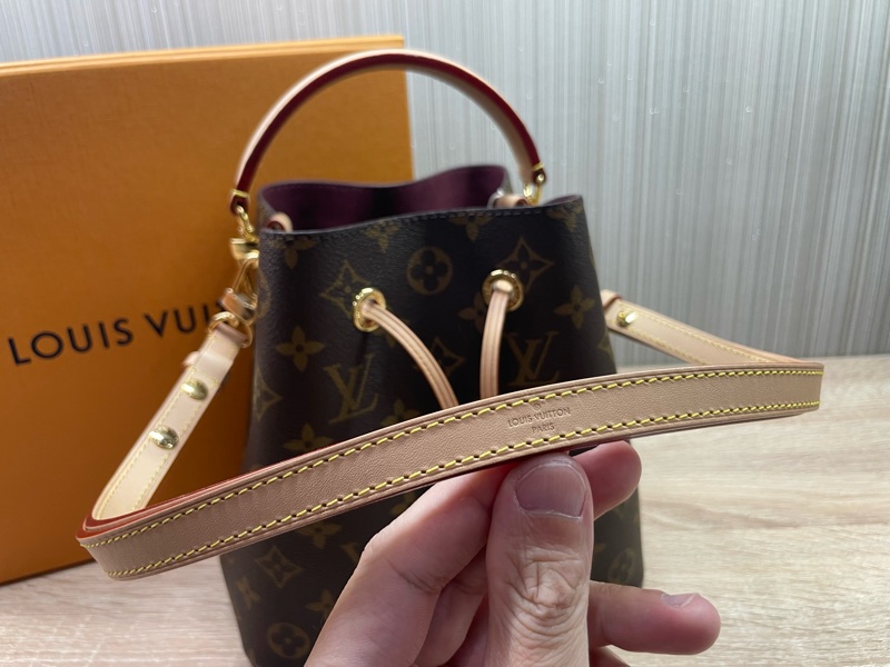 LV Néonoé BB M46581 經典老花小水桶-23