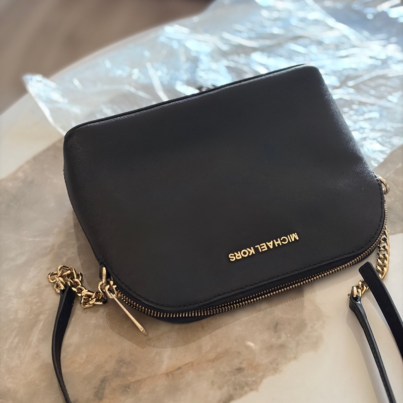 MICHAEL KORS NS CINDY 小貝殼包 黑色-3