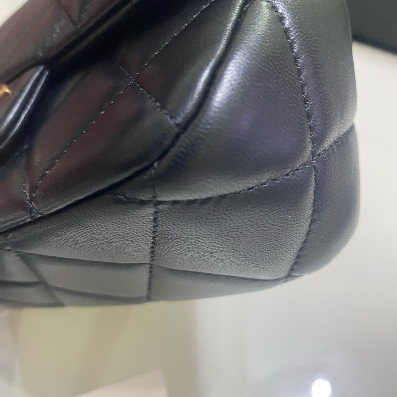 Chanel 珍珠鏈風衣調節釦 羊皮方胖子(芯片款）-11