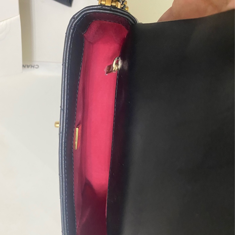 Chanel 珍珠鏈風衣調節釦 羊皮方胖子(芯片款）-14