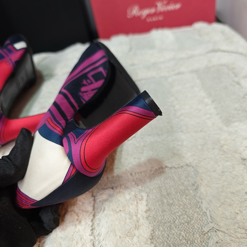 Hermes 絲巾跟鞋 38.5-9