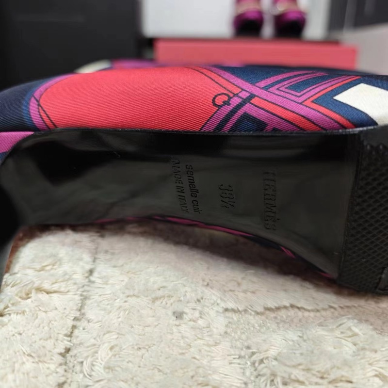 Hermes 絲巾跟鞋 38.5-11