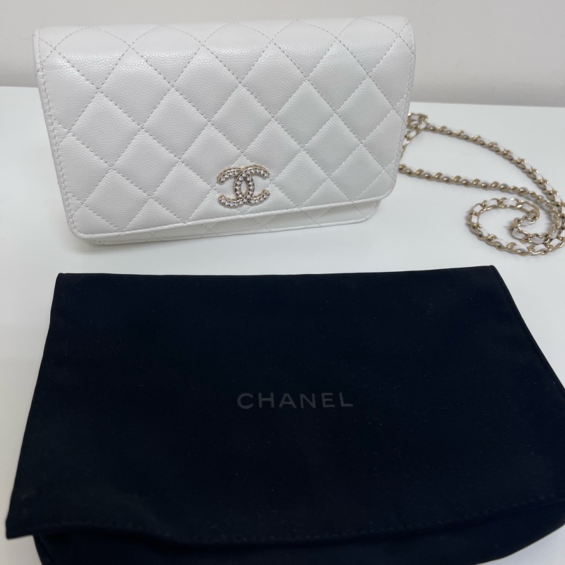 Chanel 23A 白色水鑽woc-14