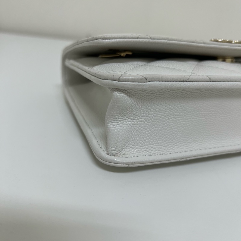 Chanel 23A 白色水鑽woc-17