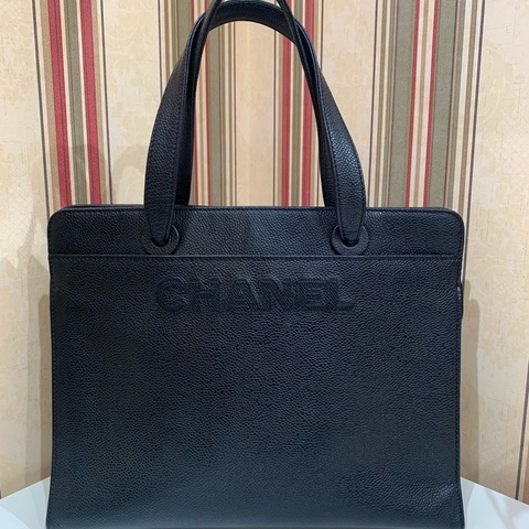 Chanel  中古黑金牛刺繡Logo手提包 30*23.5*11cm