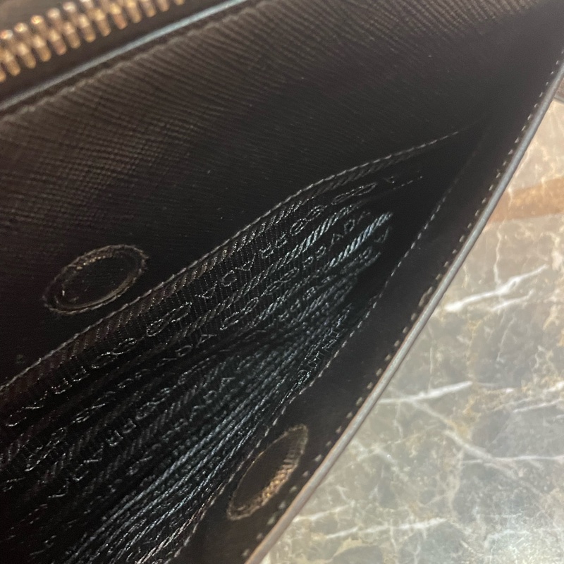 ▪️富貴選物FUGUEI▪️ PRADA 防刮牛皮手拿包-10