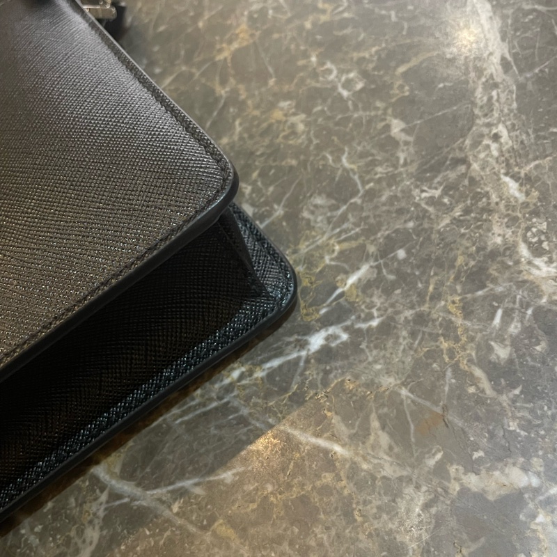 ▪️富貴選物FUGUEI▪️ PRADA 防刮牛皮手拿包-13