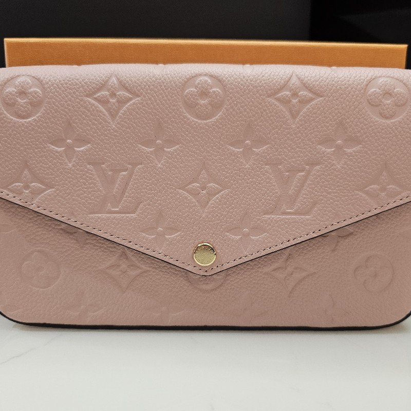 Louis Vuitton-0