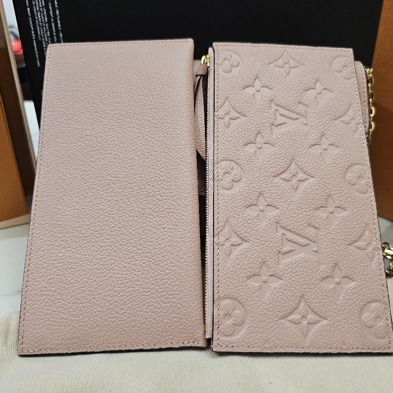 Louis Vuitton-4