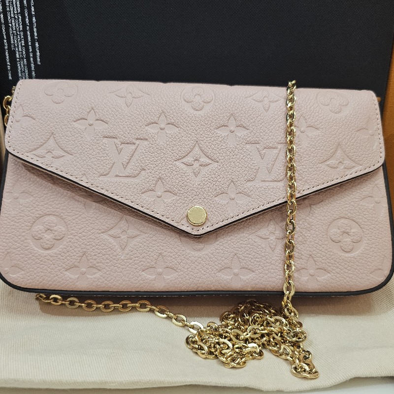 Louis Vuitton-6