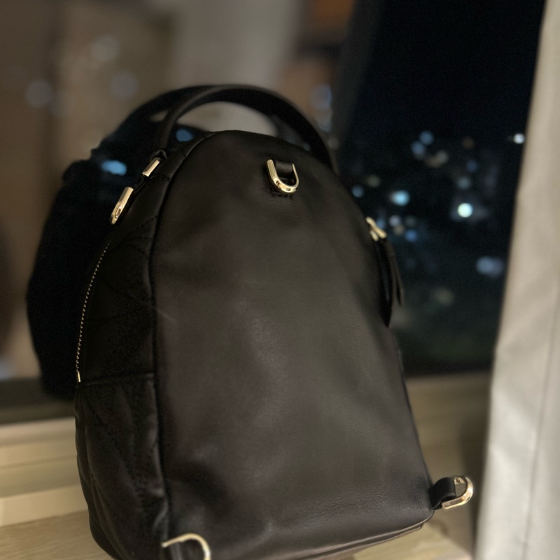 Kate Spade黑色雙肩羊皮後背包-2