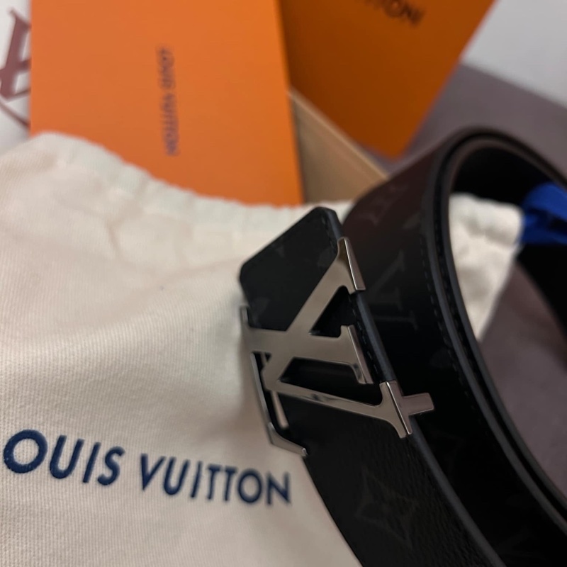 LV Initiales 40毫米雙面皮帶-1