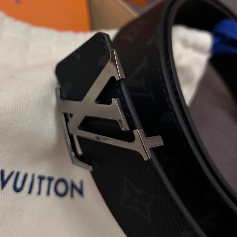 LV Initiales 40毫米雙面皮帶-11