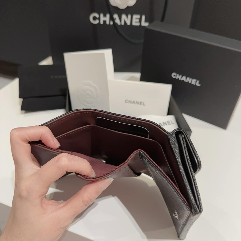 香奈兒Chanel 經典荔枝皮口蓋黑銀三折皮夾-8