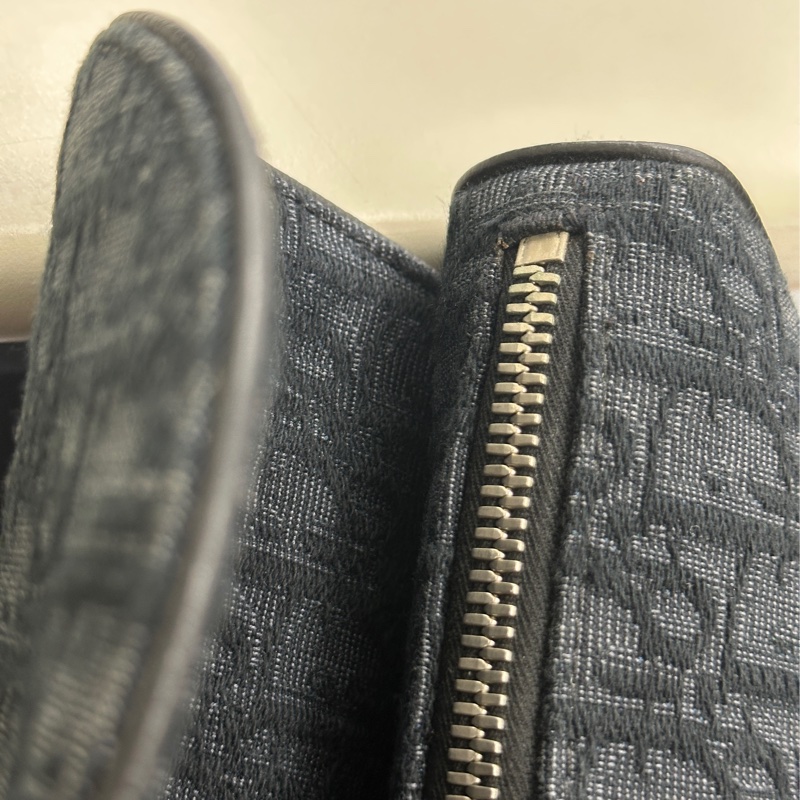 🈶購證 #新款閒置 #櫃上售近13萬 Dior黑刺繡馬鞍包 芯片款-68